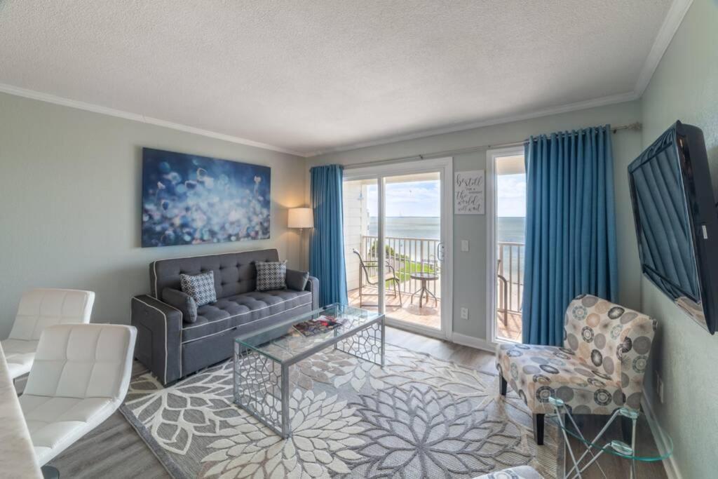 Appartement 421-fully Renovated, Wifi, Pool, Amazing Views, Near Bucs Stadium *