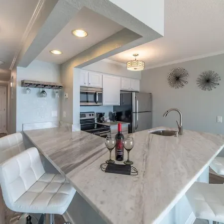 421-Fully Renovated, Wifi, Pool, Amazing Views, Near Bucs Stadium Tampa Exterior photo